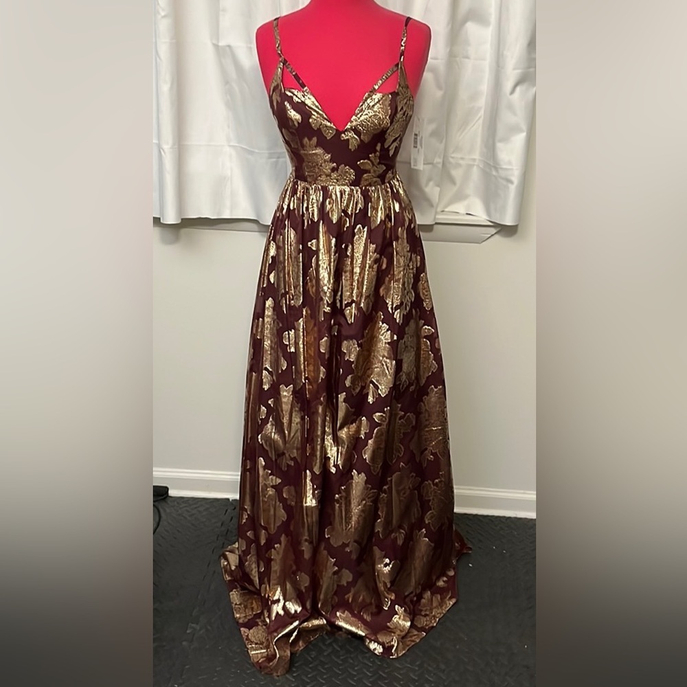 NWT Prom/Formal Maroon and Gold Floral Floor Length Gown